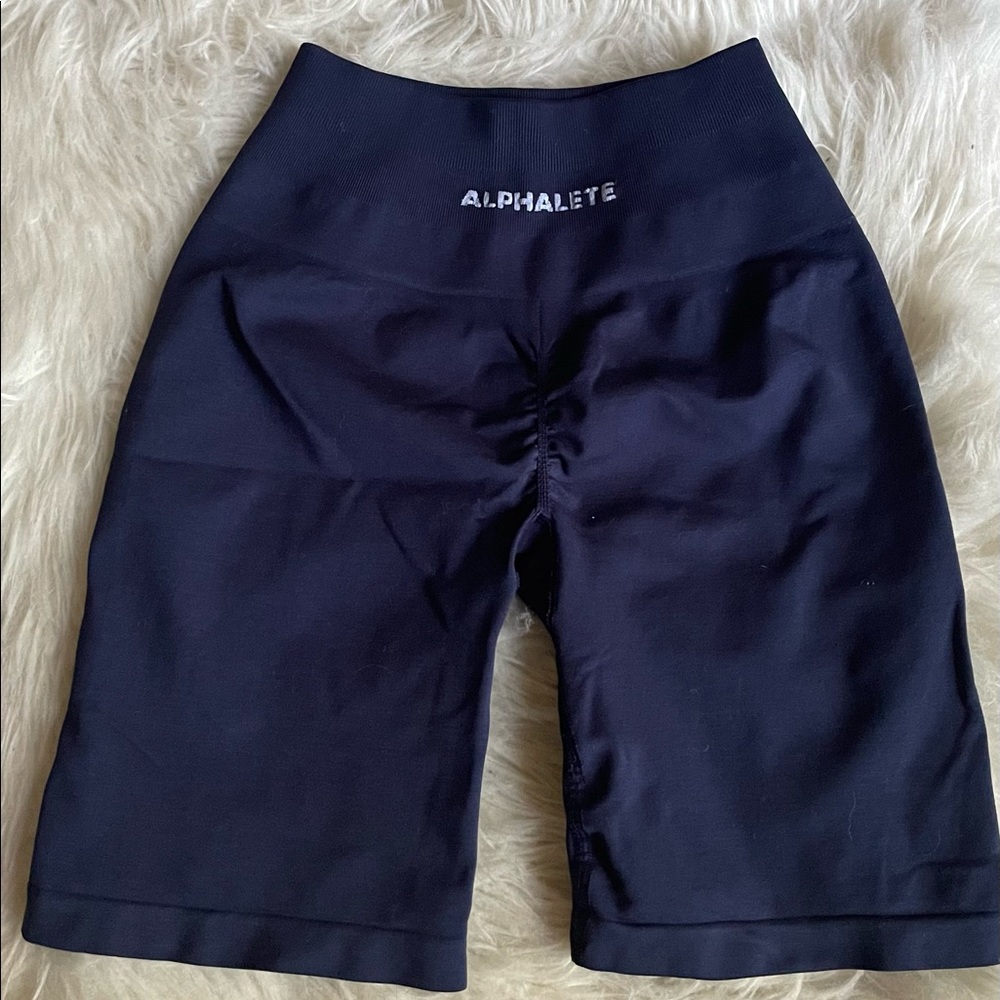 ALPHALETE AMPLIFY BIKER SHORT